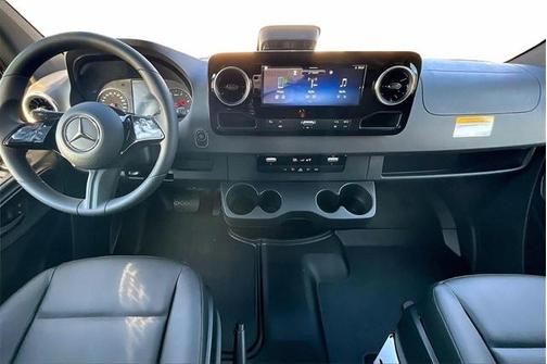 2025 Mercedes-Benz Sprinter 2500 High Roof