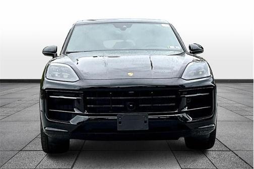 2025 Porsche Cayenne GTS