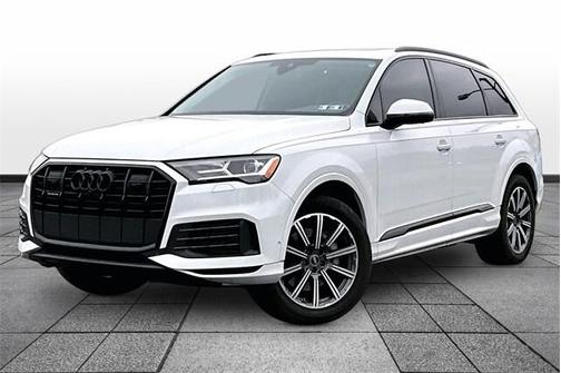 2023 Audi Q7 45 Premium Plus