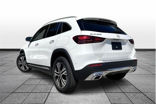 2025 Mercedes-Benz GLA 250 Base 4MATIC