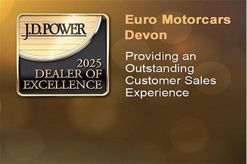 2022 Land Rover Range Rover Velar R-Dynamic S