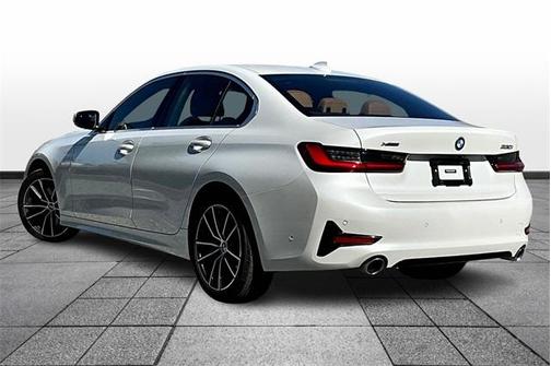 2021 BMW 330 i xDrive