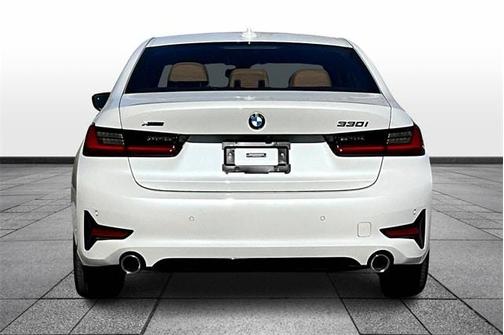 2021 BMW 330 i xDrive