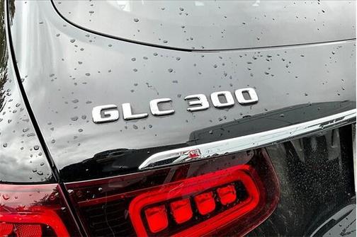 2021 Mercedes-Benz GLC 300 Base 4MATIC