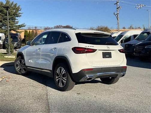 2026 Mercedes-Benz GLA 250 Base 4MATIC