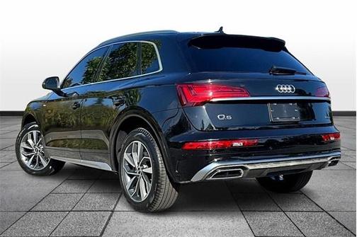 2022 Audi Q5 45 S line quattro Premium