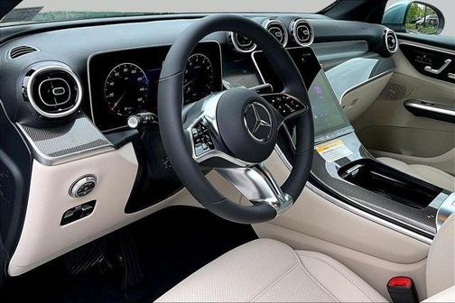 Verde 2026 Mercedes-Benz GLC 300 Base 4MATIC