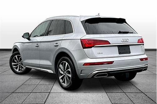 2023 Audi Q5 45 S line quattro Premium