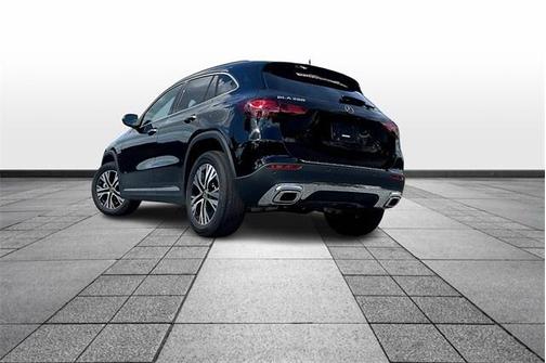 2025 Mercedes-Benz GLA 250 Base 4MATIC