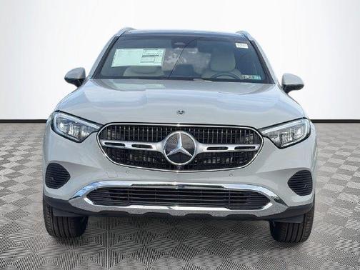 Alpine Gray 2027 Mercedes-Benz GLC 300 4MATIC