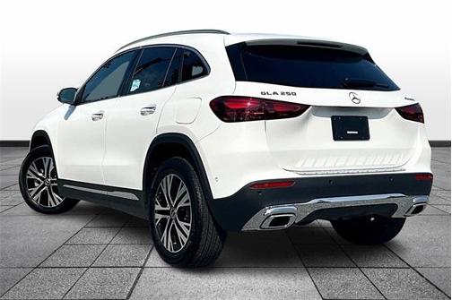 2025 Mercedes-Benz GLA 250 Base 4MATIC
