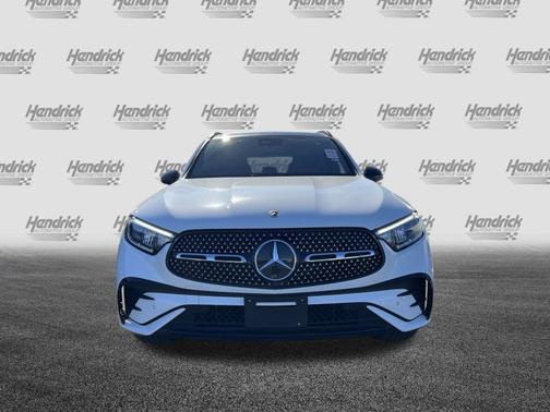 2025 Mercedes-Benz GLC 300 
