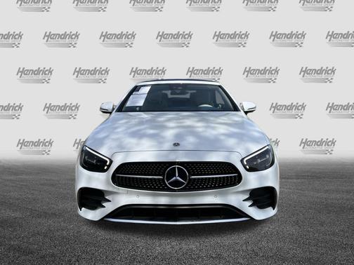 MANUFAKTUR Moonlight White Metallic 2022 Mercedes-Benz E-Class