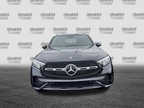 2025 Mercedes-Benz GLC 300 
