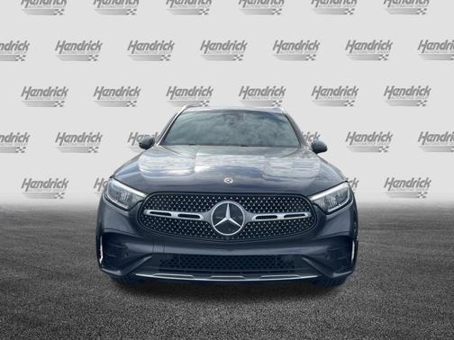 2025 Mercedes-Benz GLC 300 