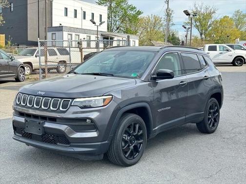2022 Jeep Compass Latitude Lux