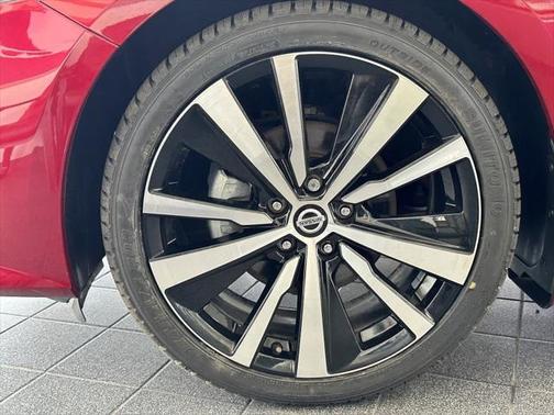 2022 Nissan Altima SR FWD