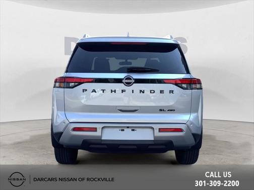 2022 Nissan Pathfinder SL 4WD
