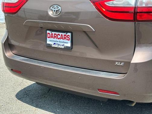 2018 Toyota Sienna XLE