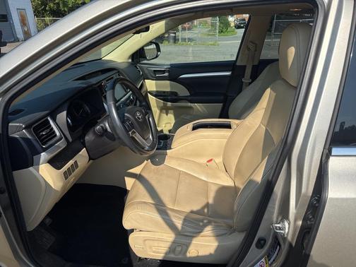 2014 Toyota Highlander XLE