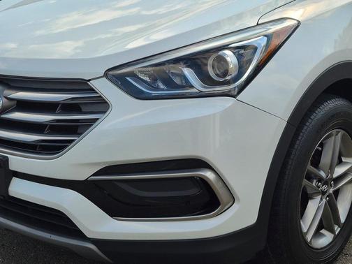 Photo 3 of 29 of 2017 Hyundai Santa Fe Sport 2.4L