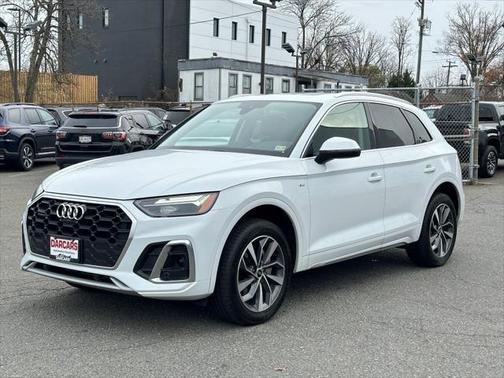 2022 Audi Q5 45 S line Premium Plus
