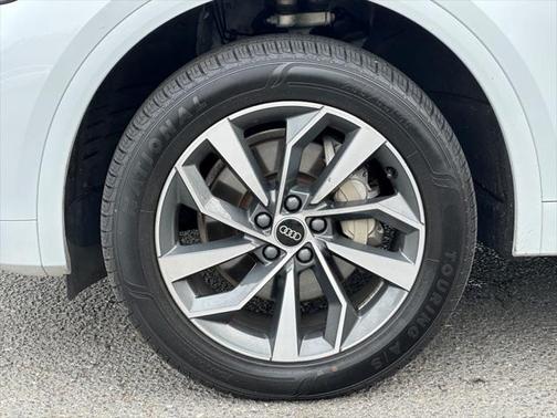 2022 Audi Q5 45 S line Premium Plus