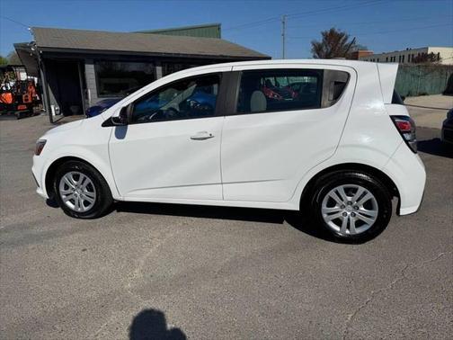 2017 Chevrolet Sonic LT