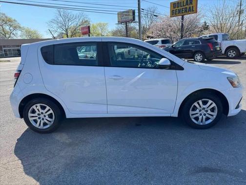 2017 Chevrolet Sonic LT