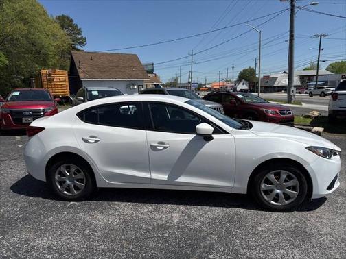 2016 Mazda Mazda3 i Sport