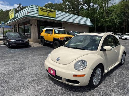 2008 Volkswagen New Beetle SE