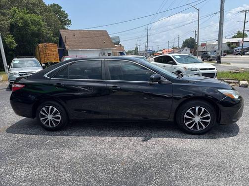 Black 2016 Toyota Camry LE