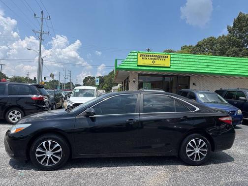 Black 2016 Toyota Camry LE