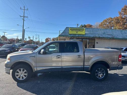 2006 Lincoln Mark LT Base 4dr SuperCrew 4WD SB