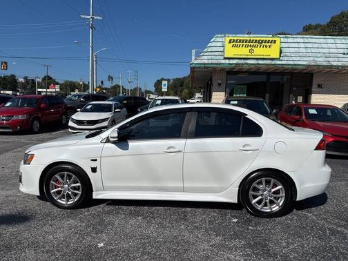 2016 Mitsubishi Lancer SE