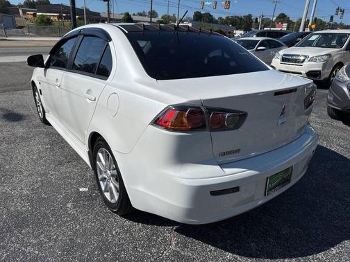2016 Mitsubishi Lancer SE