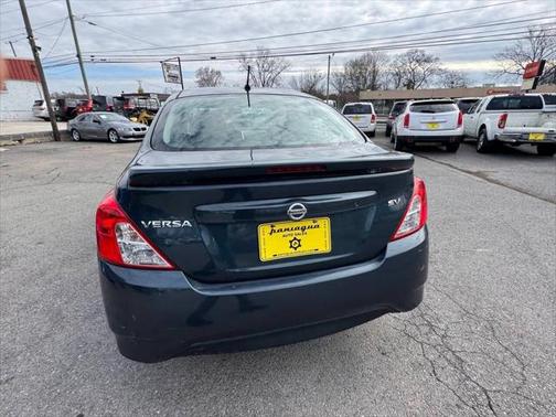 2017 Nissan Versa 1.6 SV