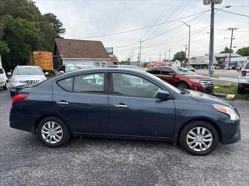 2017 Nissan Versa 1.6 SV