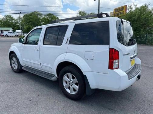 2012 Nissan Pathfinder SV