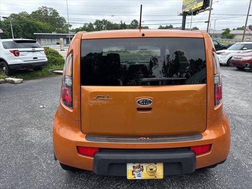 2011 Kia Soul +