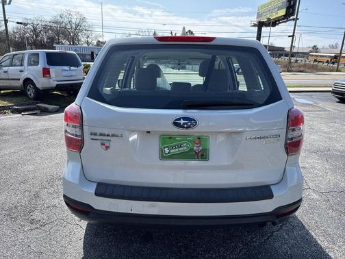 2016 Subaru Forester 2.5i