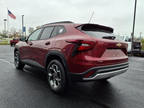 2025 Chevrolet Trax LT