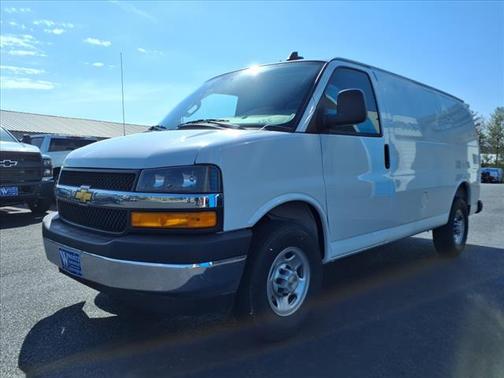 2025 Chevrolet Express 2500 RWD 2500 Regular Wheelbase WT