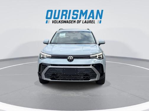 Gray 2027 Volkswagen Taos SE