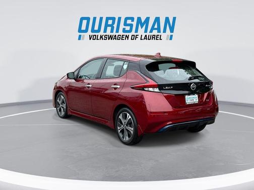 Scarlet Ember 2022 Nissan Leaf SV 40 kWh