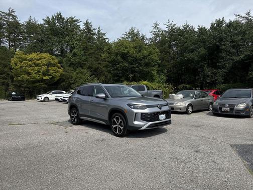 Pyrite Silver Metallic 2026 Volkswagen Tiguan 2.0T SE 4MOTION