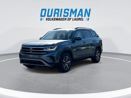 Platinum Gray Metallic 2023 Volkswagen Atlas 2.0T SE