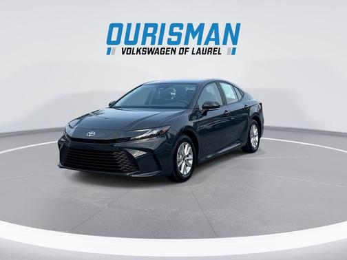 Underground 2025 Toyota Camry LE