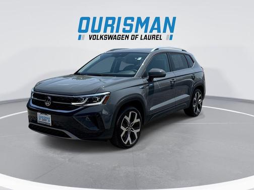 Pure Gray 2023 Volkswagen Taos 1.5T SEL