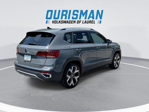 Pure Gray 2023 Volkswagen Taos 1.5T SEL